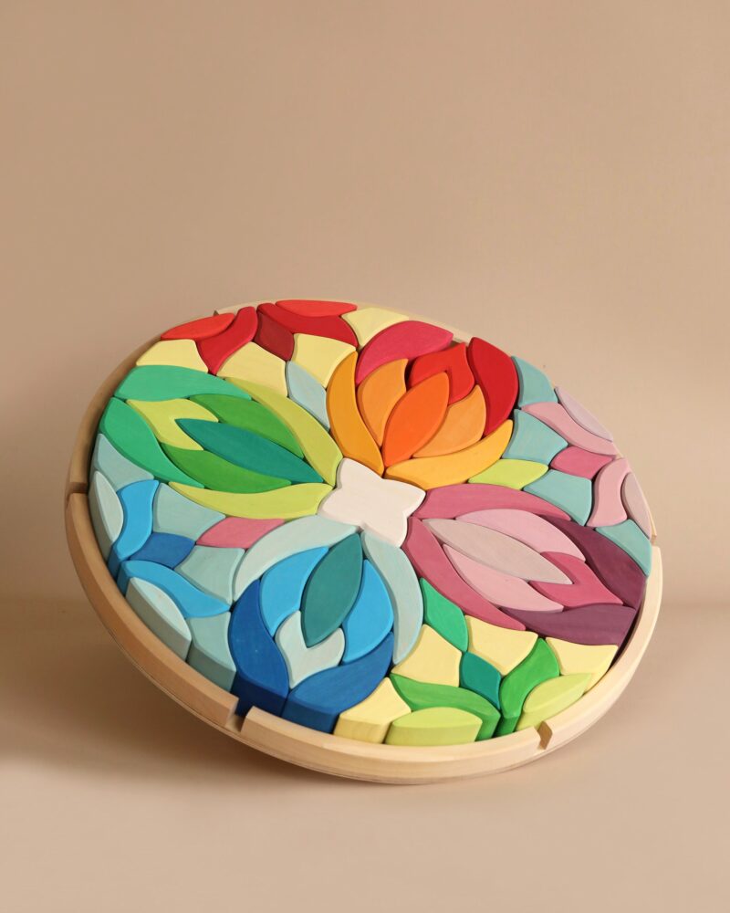 Grimm's Lara Circle Flower Building Set