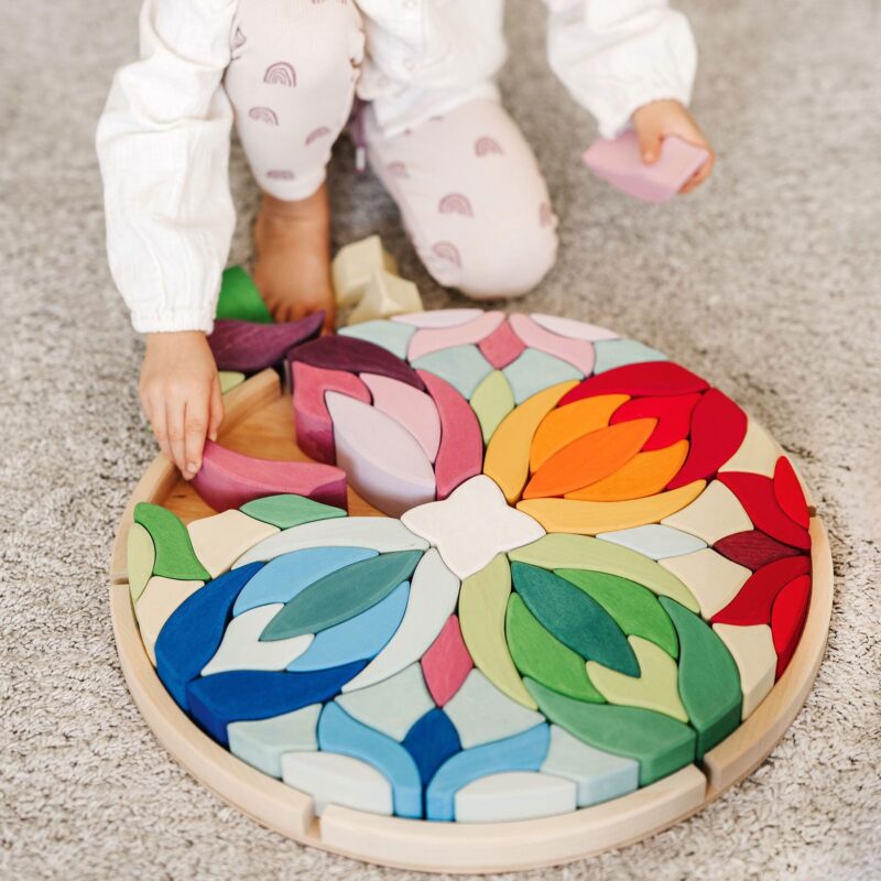 Grimm's Lara Circle Flower Building Set - Image 3